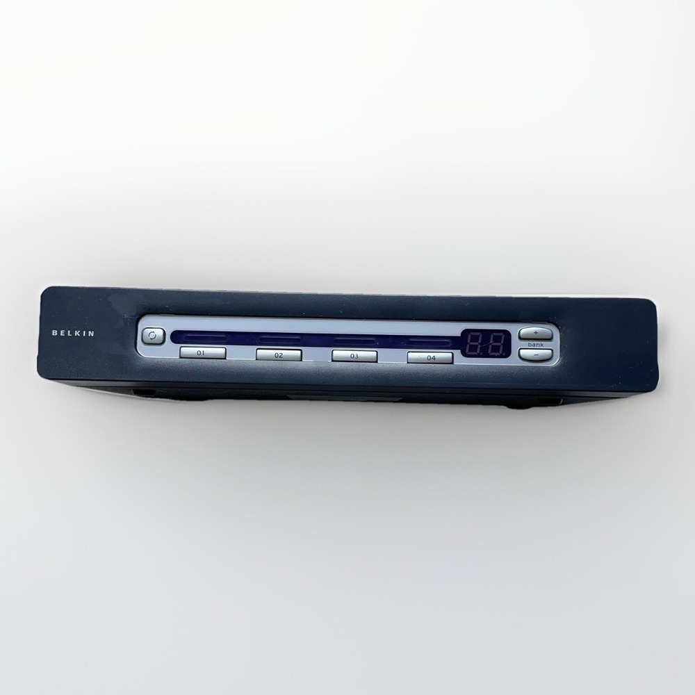 Belkin OmniView Pro2 4-Port KVM Switch F1DA104T P81040-A PS/2 VGA Rackmount
